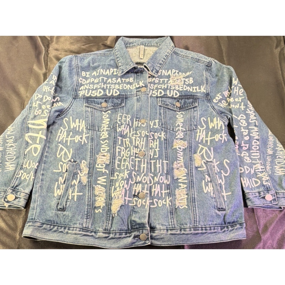 American Bazi Men's L Blue Graphic Print Denim Jacket Button Front Pockets Short
